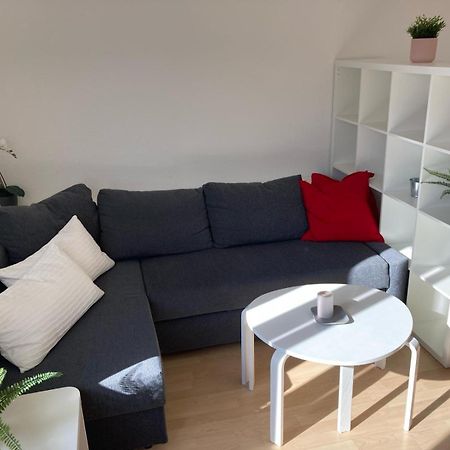 Bonbon Nerstr Vollstaendig Eingerichtetes Apartment Mit Parkplatz Köln Ngoại thất bức ảnh