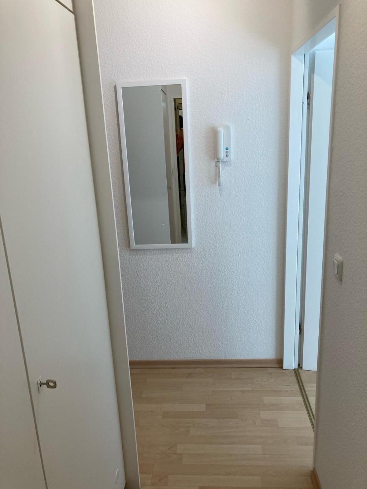 Bonbon Nerstr Vollstaendig Eingerichtetes Apartment Mit Parkplatz Köln Ngoại thất bức ảnh